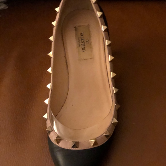 Black Valentino Heels - Picture 3 of 5